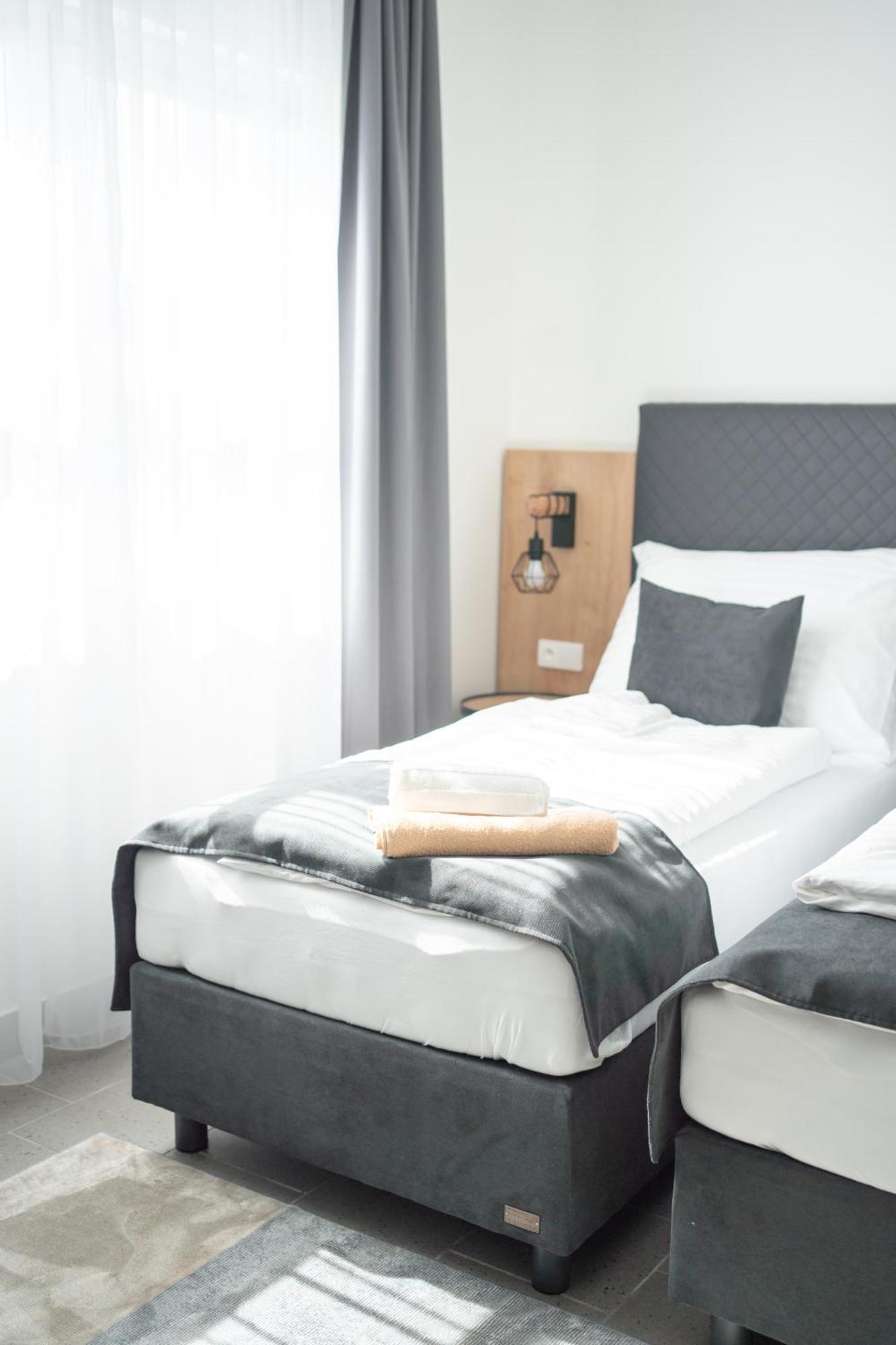 Hotel Parkview Rumburk Ngoại thất bức ảnh